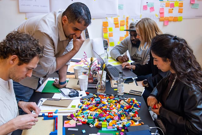 People learning design thinking